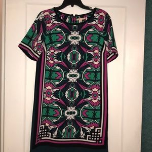 Colorful Gibson Latimer. Size small